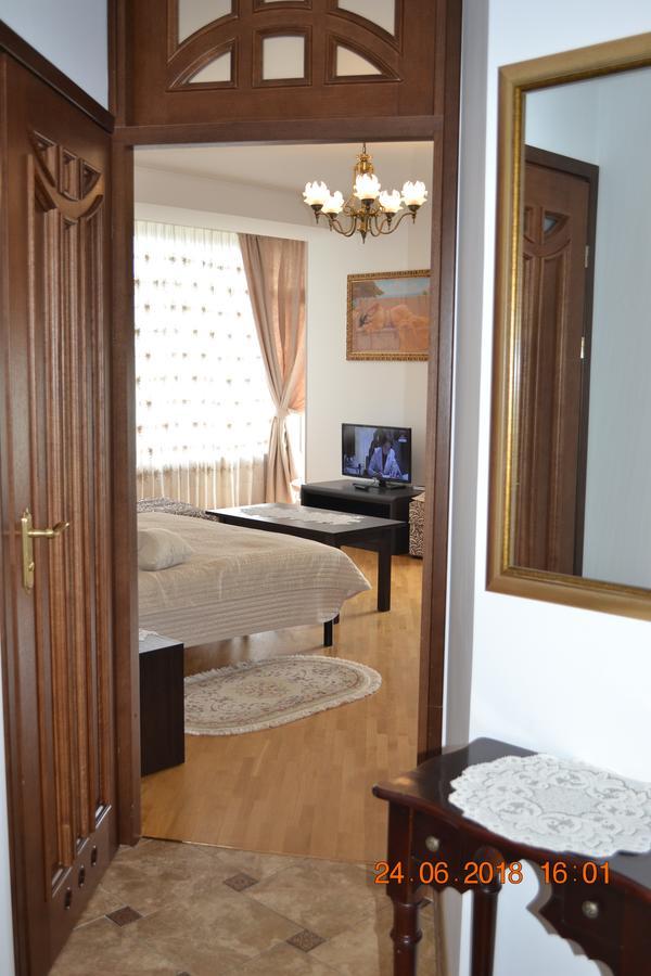 Sunny Apartment In The City Center 트루스카베츠 외부 사진